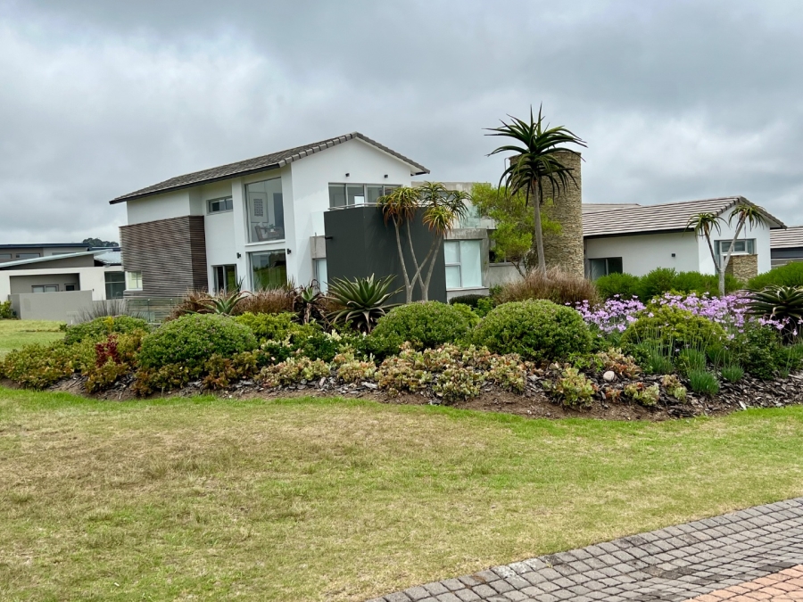 5 Bedroom Property for Sale in Oubaai Western Cape